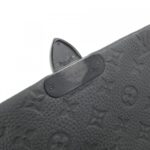 Louis_Vuitton_Taïga_Monogram_S-Cape_Messenger_M23741_Shoulder_Bag_9