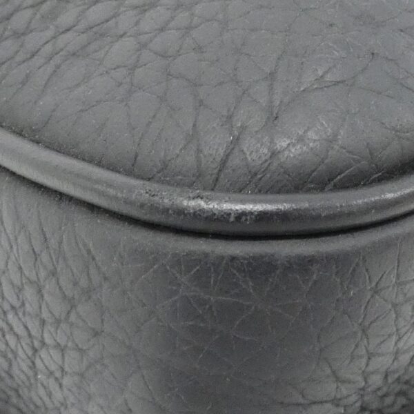 Louis_Vuitton_Taiga_Monogram_S_Lock_Briefcase_M20835_Bag_3