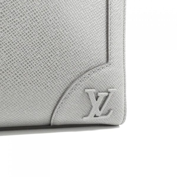 Louis_Vuitton_Taiga_Slim_Briefcase_M30856_Bag_5