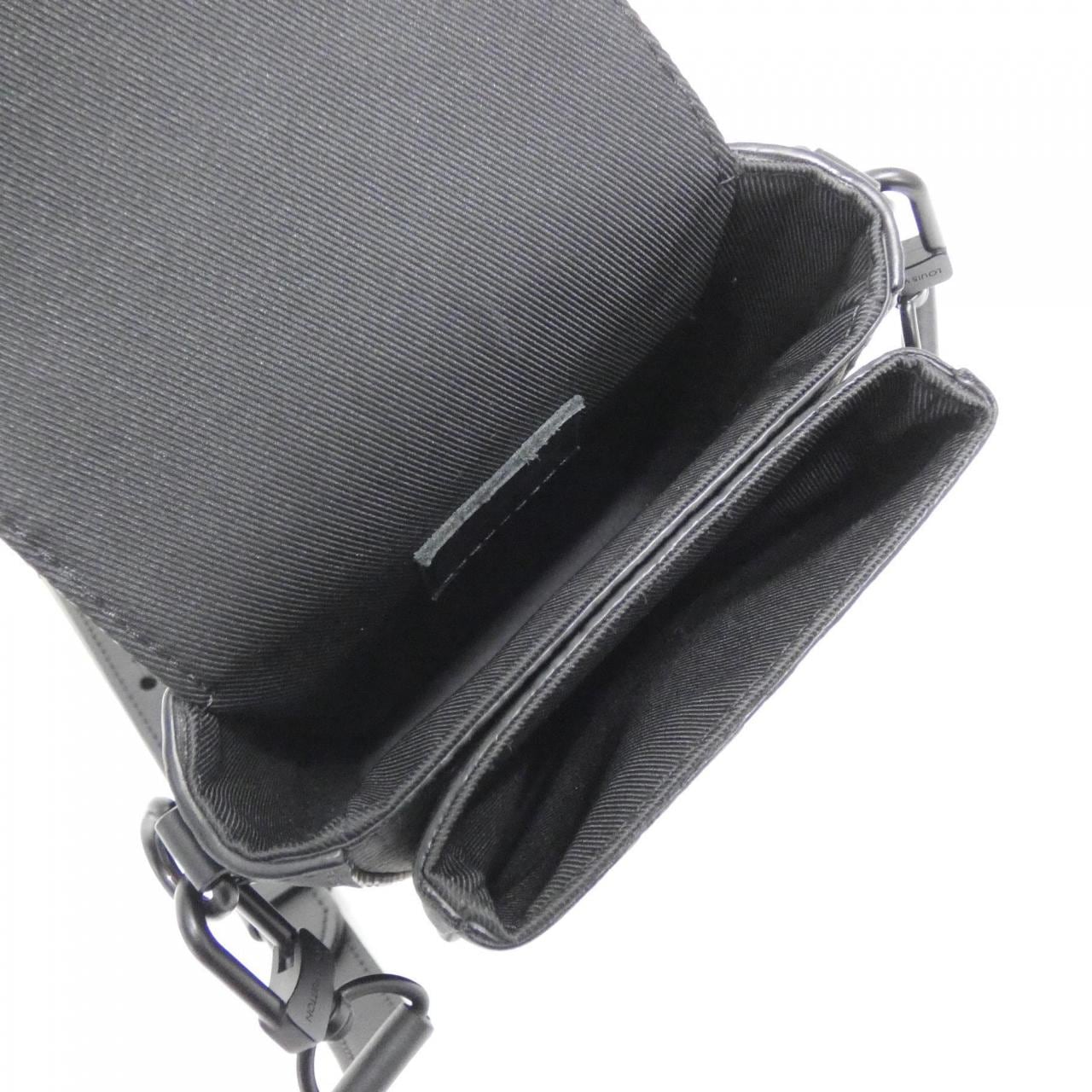 Louis_Vuitton_Triana_Monogram_S-Lock_Vertical_Wearable_Wallet_M81524_Shoulder_Bag_6