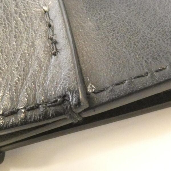 Louis_Vuitton_Trianon_Monogram_Trunk_Messenger_PM_M57726_Shoulder_Bag_9