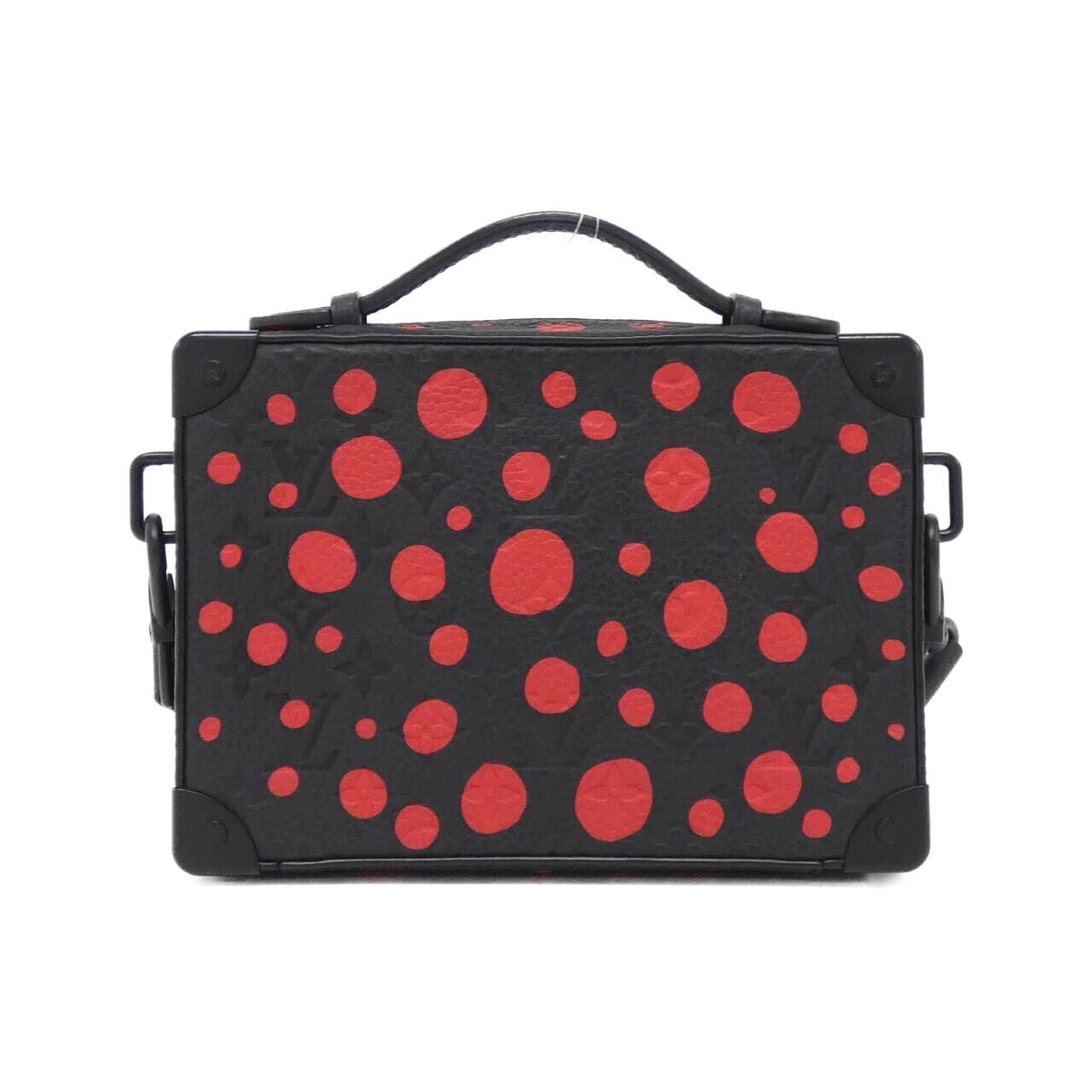 Louis_Vuitton_Trio_Monogram_LV_X_YK_Handle_Soft_Trunk_M21677_Shoulder_Bag_2