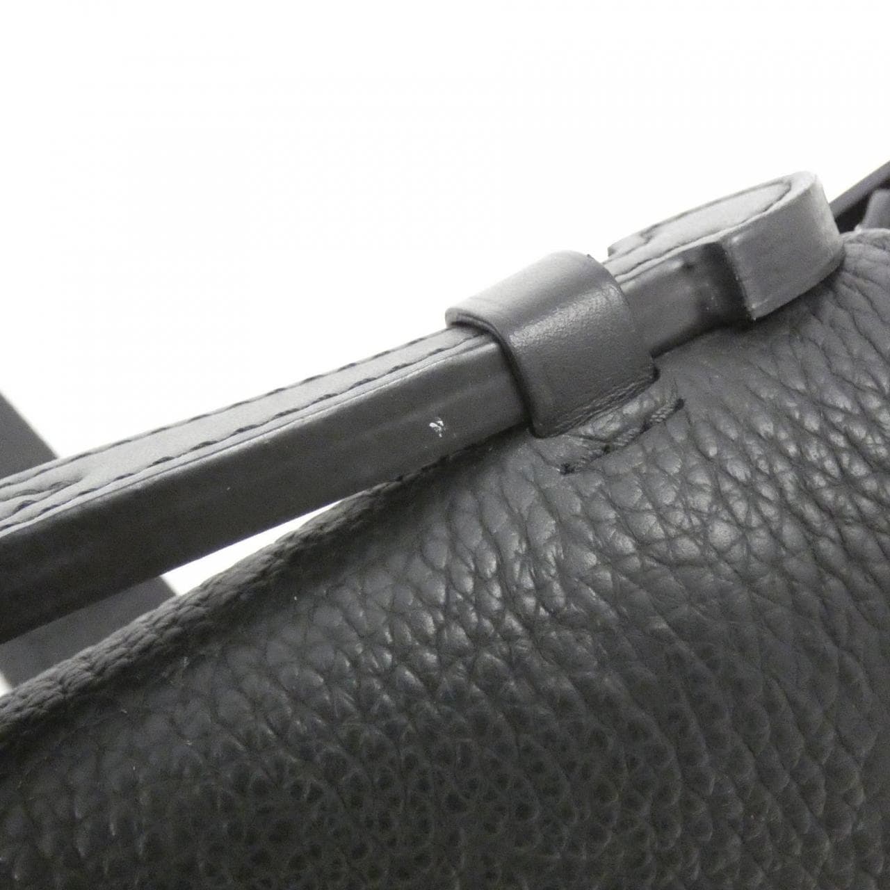 Louis_Vuitton_Trio_Monogram_S-Lock_Sling_Bag_M58487_Shoulder_Bag_5