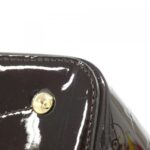 Louis_Vuitton_Vernis_Long_Beach_MM_M90475_Bag_2