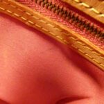 Louis_Vuitton_Vernis_Reid_PM_M9132F_Bag_9