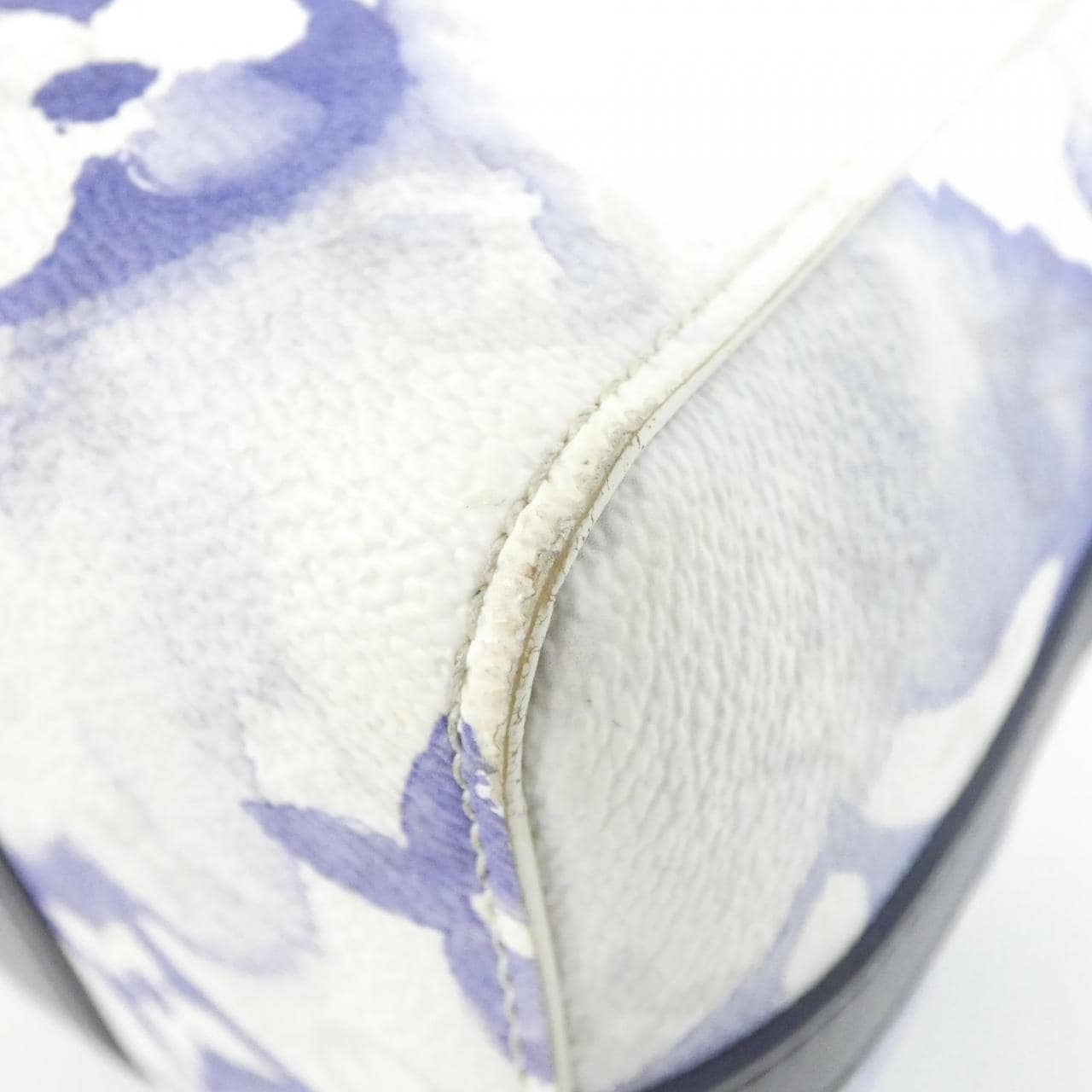 Louis_Vuitton_Watercolor_Monogram_City_Key_Pouch_M45757_Boston_Bag_3