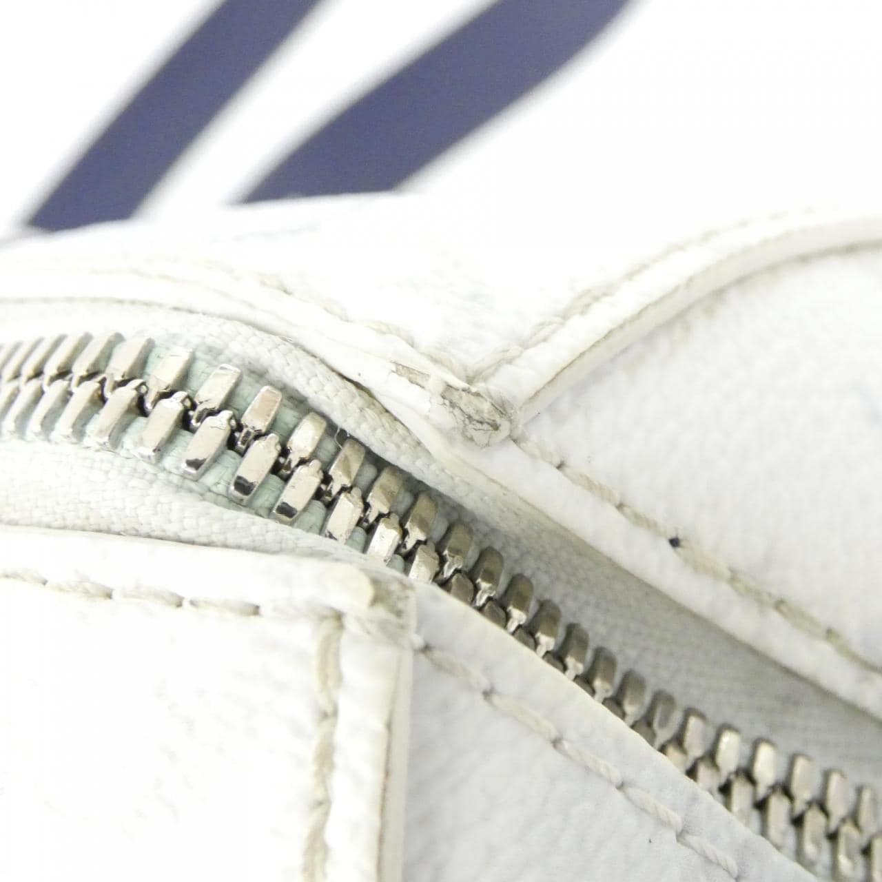 Louis_Vuitton_Watercolor_Monogram_City_Key_Pouch_M45757_Boston_Bag_7