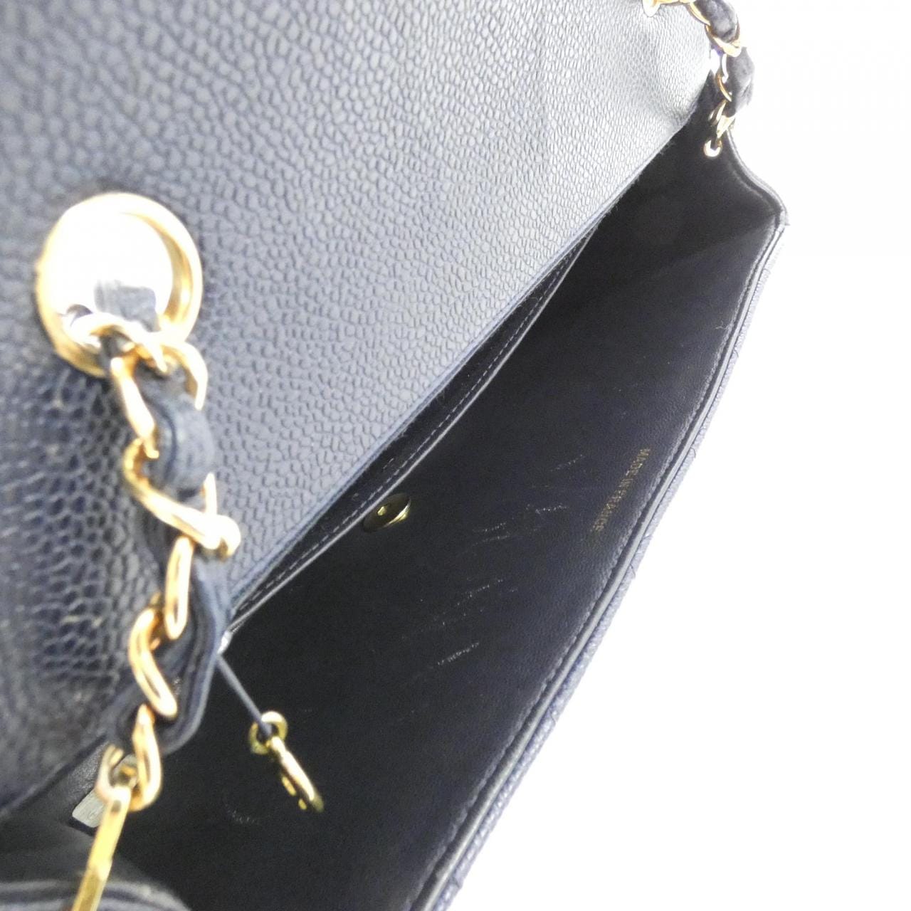 Vintage_Chanel_01165_Shoulder_Bag_10