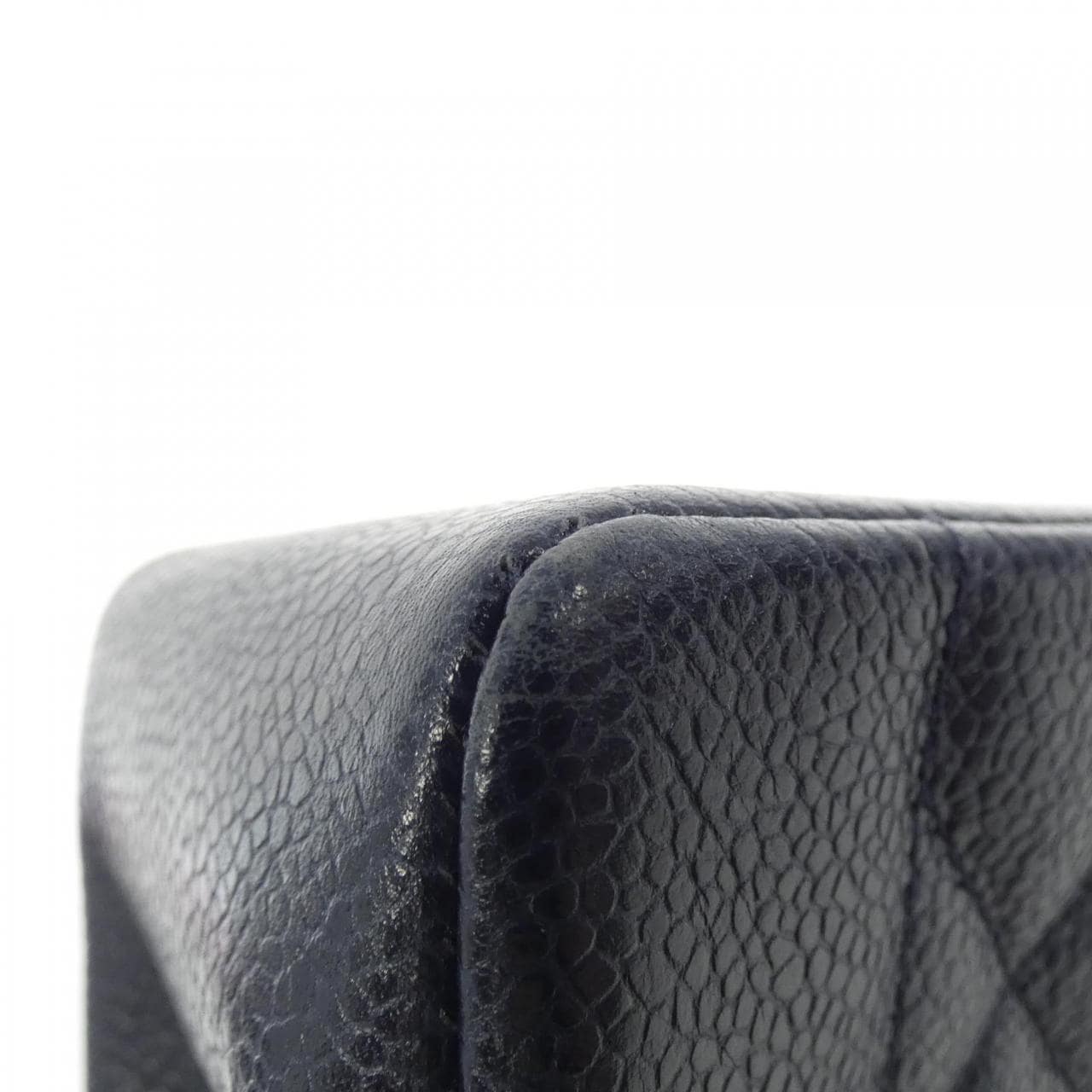 Vintage_Chanel_01165_Shoulder_Bag_3