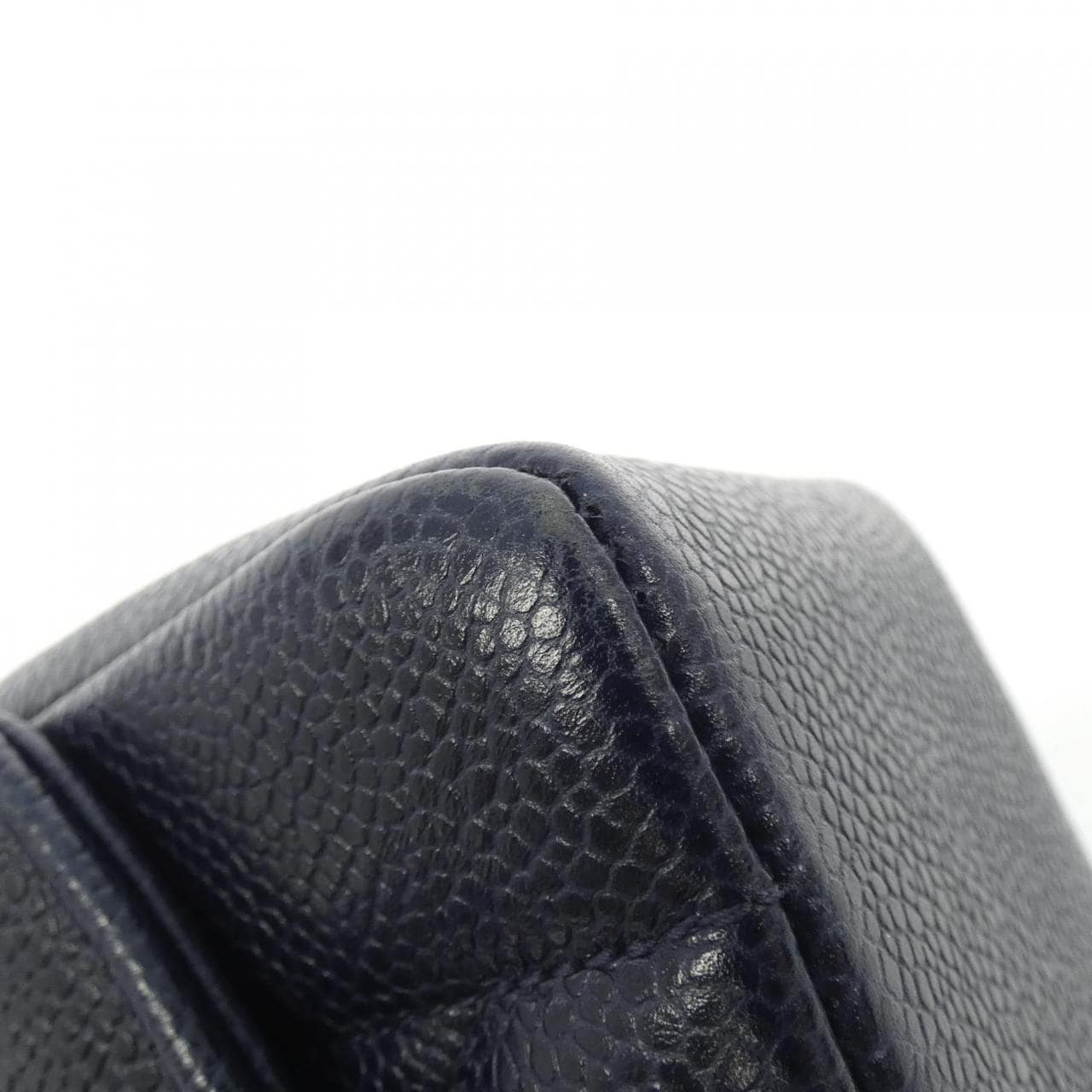 Vintage_Chanel_01165_Shoulder_Bag_4