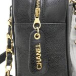 Vintage_Chanel_07264_Shoulder_Bag_5