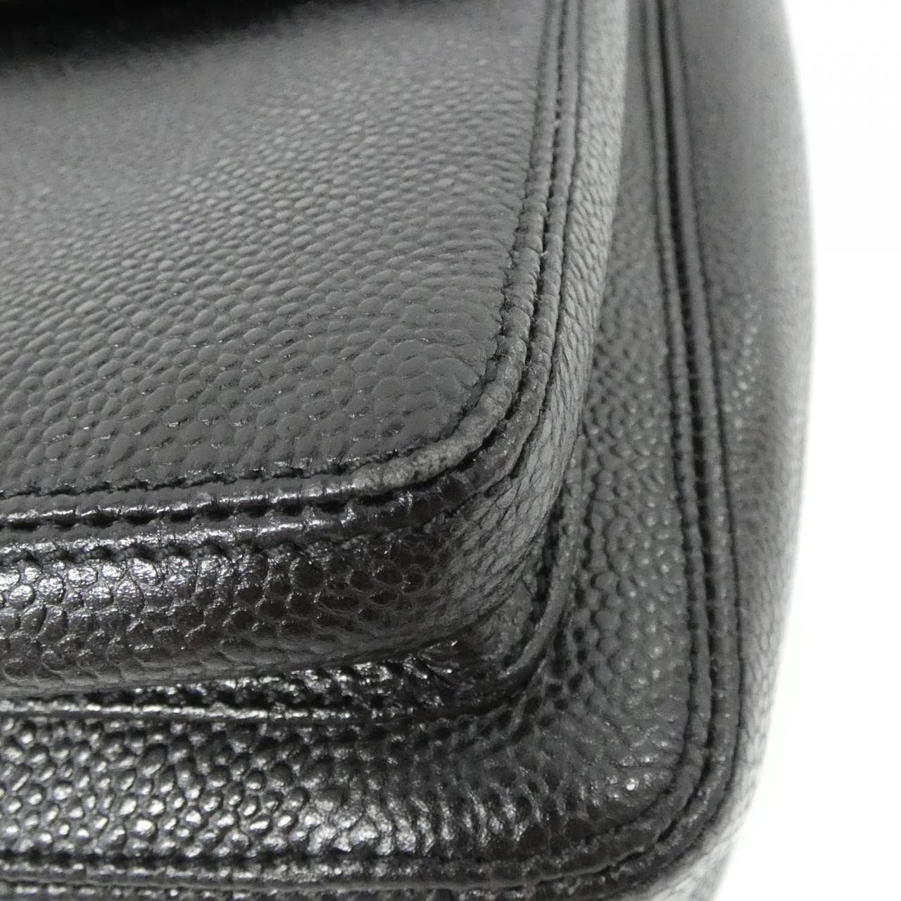 Vintage_Chanel_08036_Shoulder_Bag_4