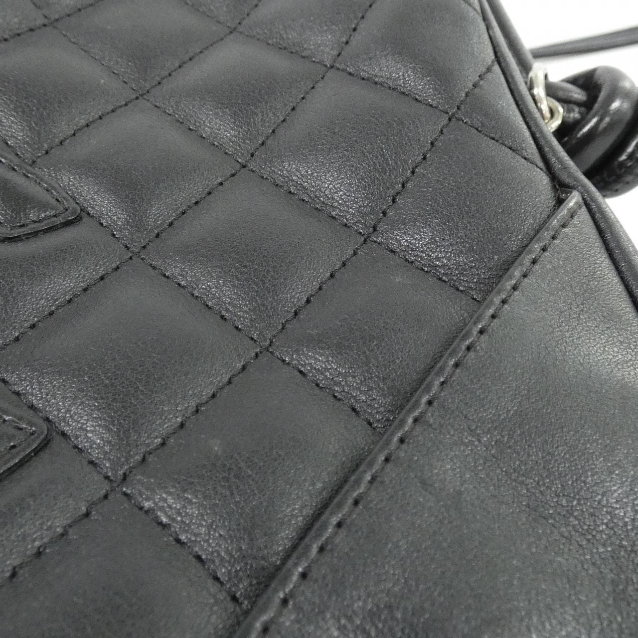 Vintage_Chanel_Cambon_Line_25177_Shoulder_Bag_4