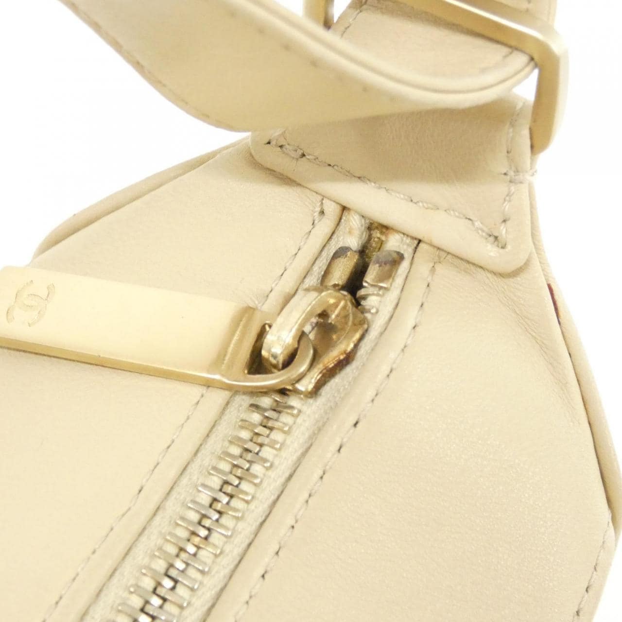 [Vintage]_Chanel_Chocolate_Bar_Line_17365_Shoulder_Bag_6