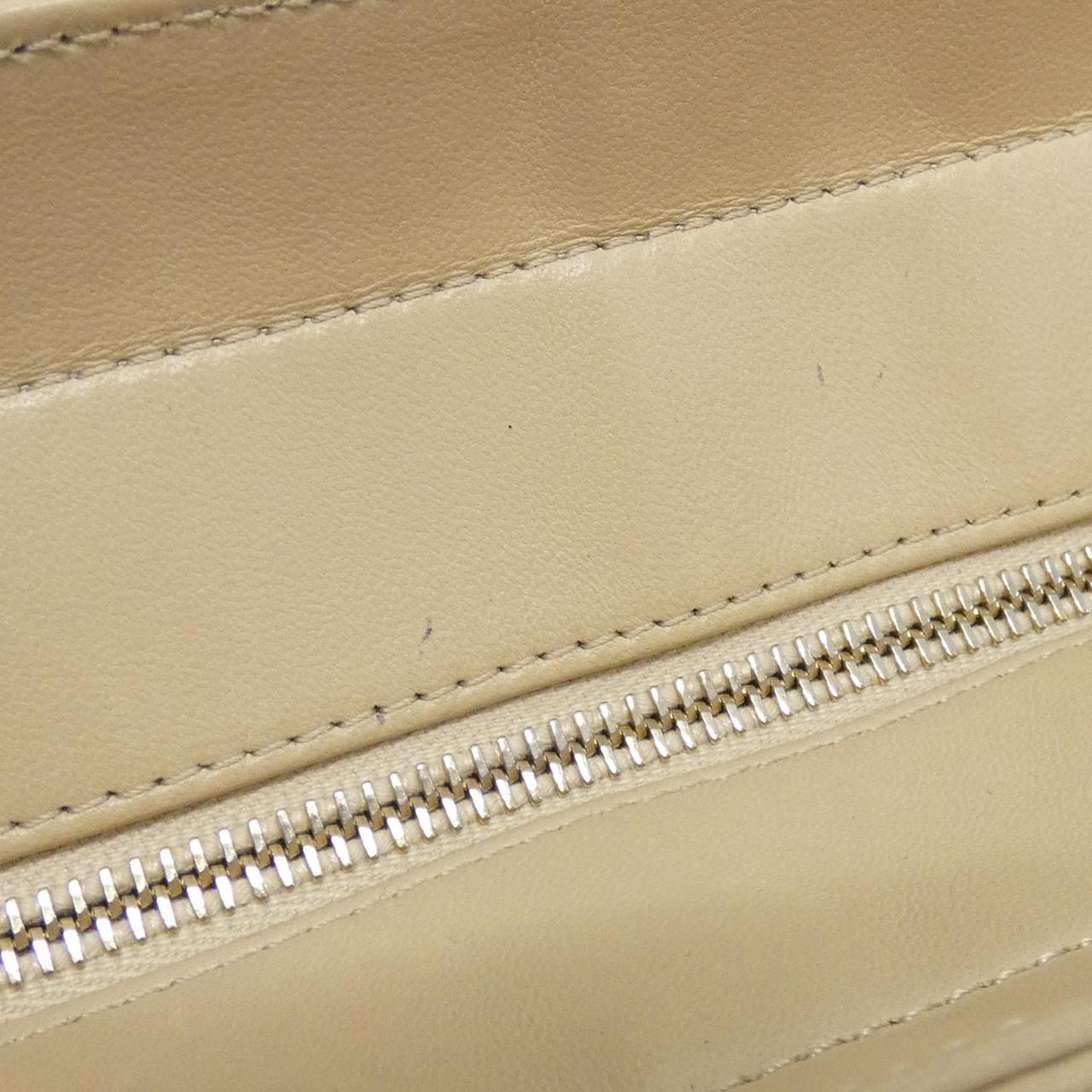 [Vintage]_Chanel_Chocolate_Bar_Line_17809_Shoulder_Bag_4