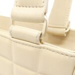 [Vintage]_Chanel_Chocolate_Bar_Line_17809_Shoulder_Bag_6