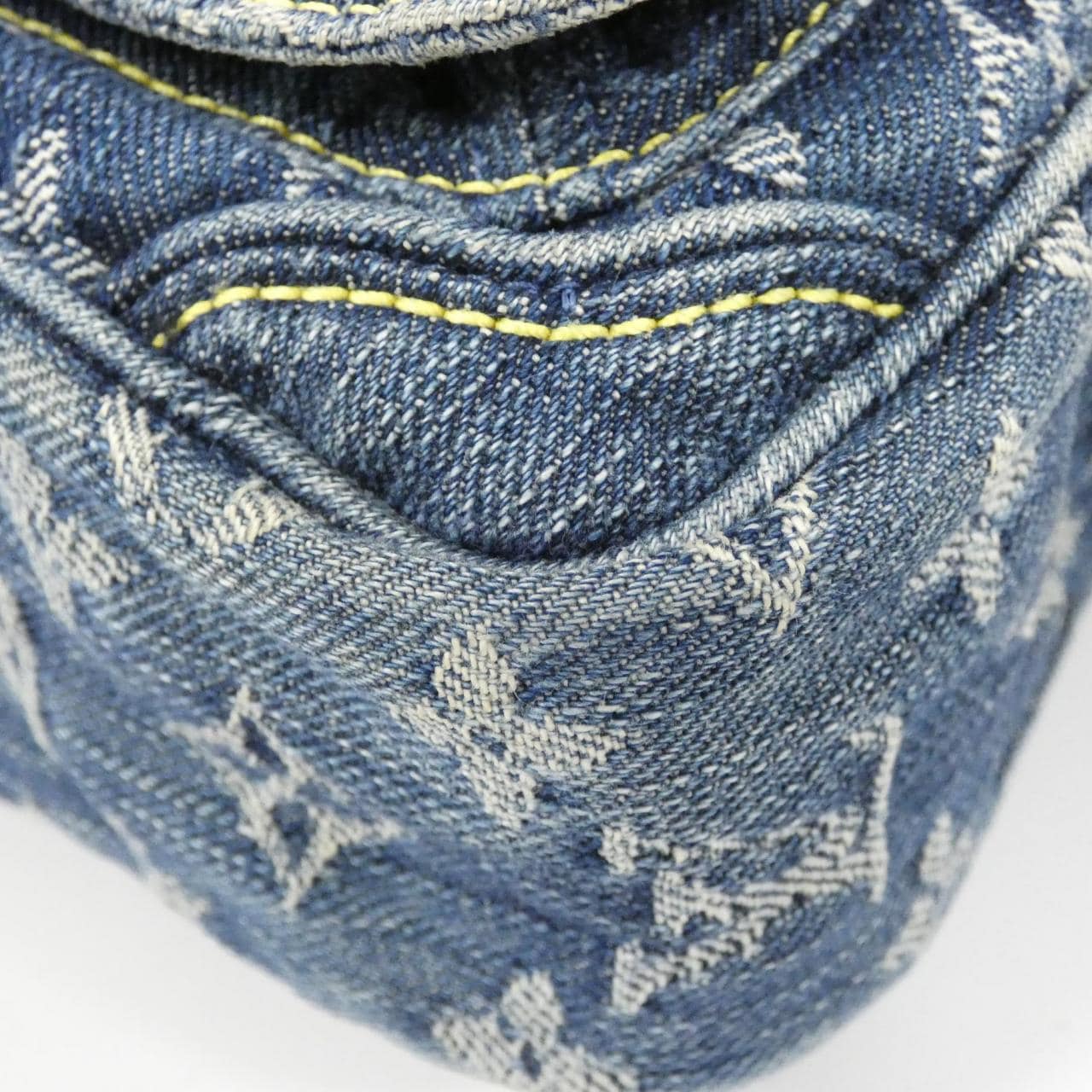 [Vintage]_Louis_Vuitton_Monogram_Denim_Camera_Bag_M95348_Shoulder_Bag_3