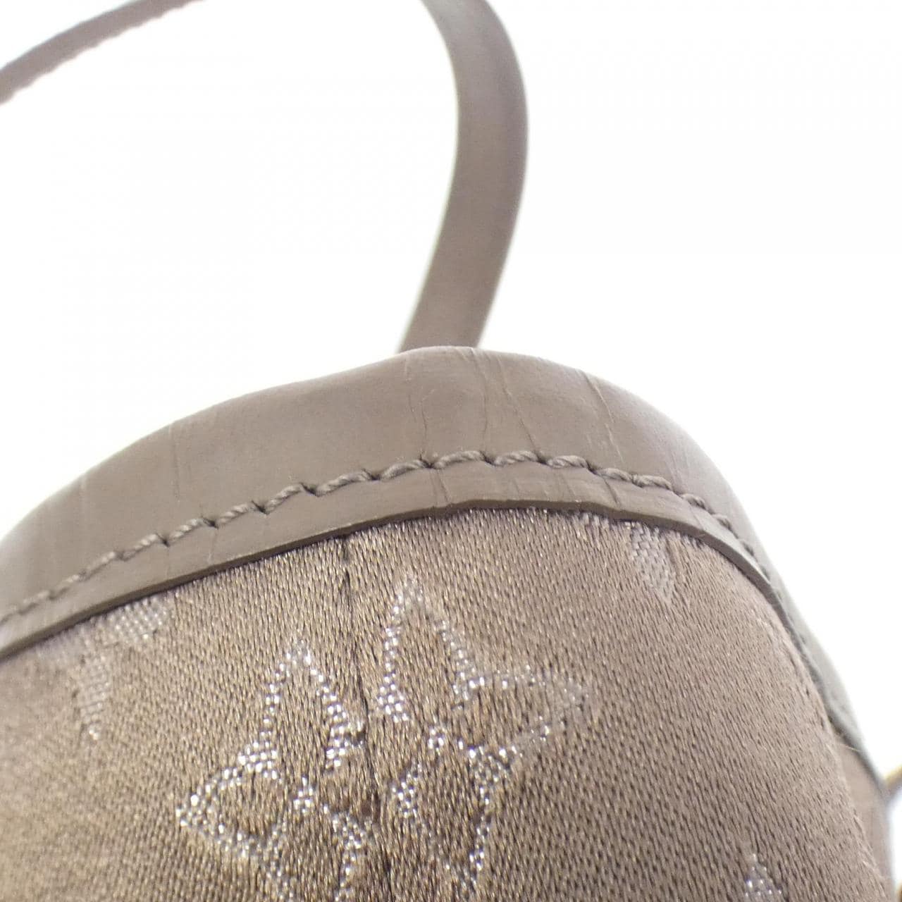 [Vintage]_Louis_Vuitton_Monogram_Satin_Little_Bucket_M92145_Bag_4