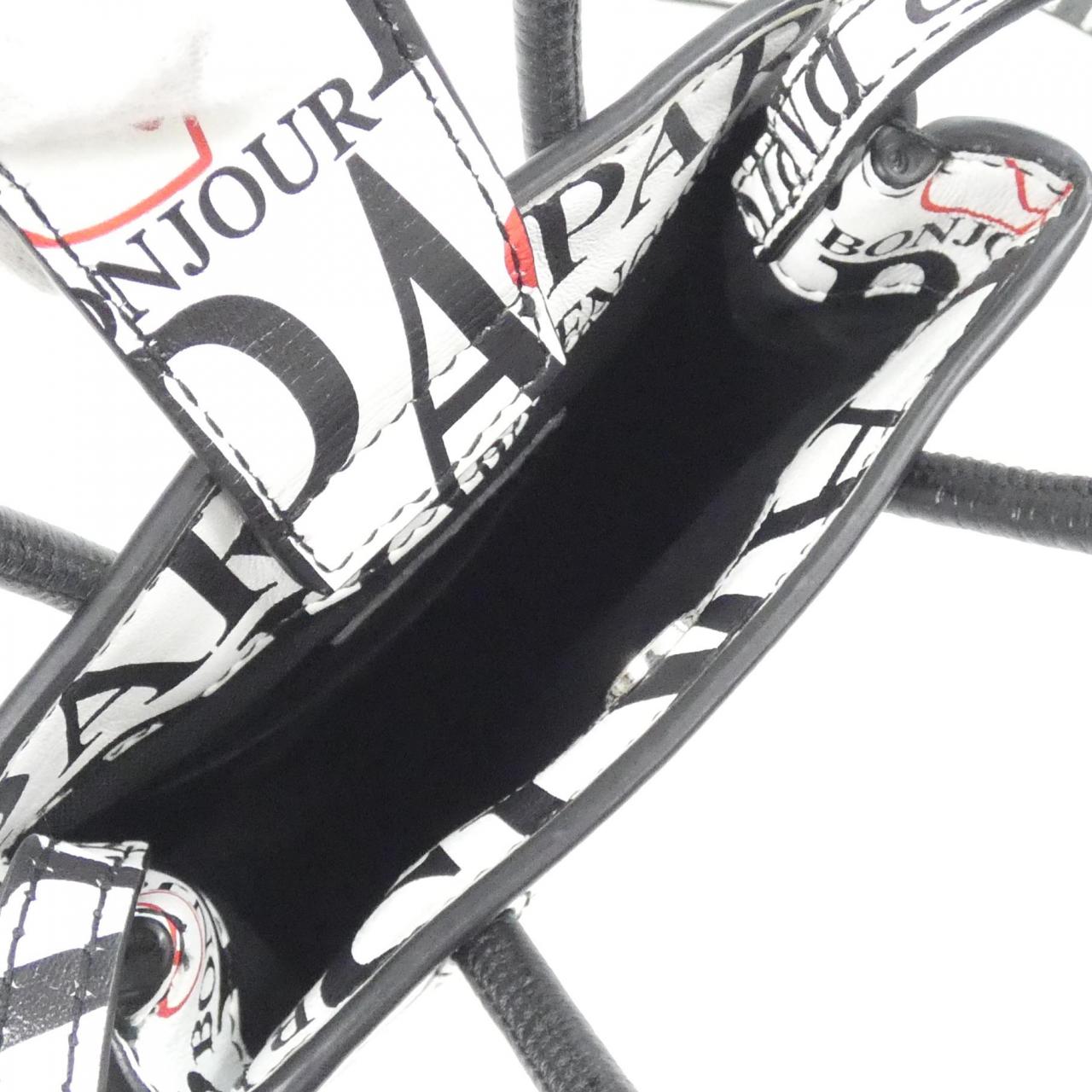 Balenciaga_Bonjour_Paris_Shopping_Phone_Holder_593826_1BW5N_Bag_9