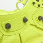 Balenciaga_Le_Cagole_671309_1VGUY_Shoulder_Bag_5