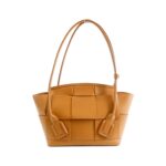 Bottega_Veneta_575943_VMAP1_Shoulder_Bag_1