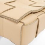 Bottega_Veneta_578004_VMAY1_Shoulder_Bag_3