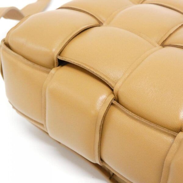 Bottega_Veneta_591970_VCQR1_Shoulder_Bag_2