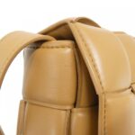 Bottega_Veneta_591970_VCQR1_Shoulder_Bag_3