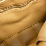 Bottega_Veneta_591970_VCQR1_Shoulder_Bag_7