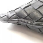 Bottega_Veneta_607964_VCPP0_Bag_8