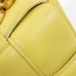 Bottega_Veneta_631421_VBWZ0_Shoulder_Bag_5