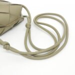 Bottega_Veneta_701915_VCQC2_Shoulder_Bag_4