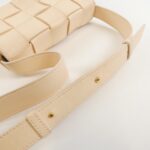 Bottega_Veneta_730848_VMAY1_Shoulder_Bag_4