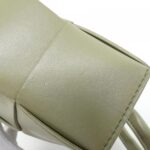 Bottega_Veneta_776778_VCQC2_Bag_6