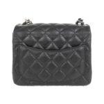 Chanel_35200_Shoulder_Bag_2
