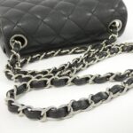 Chanel_35200_Shoulder_Bag_7