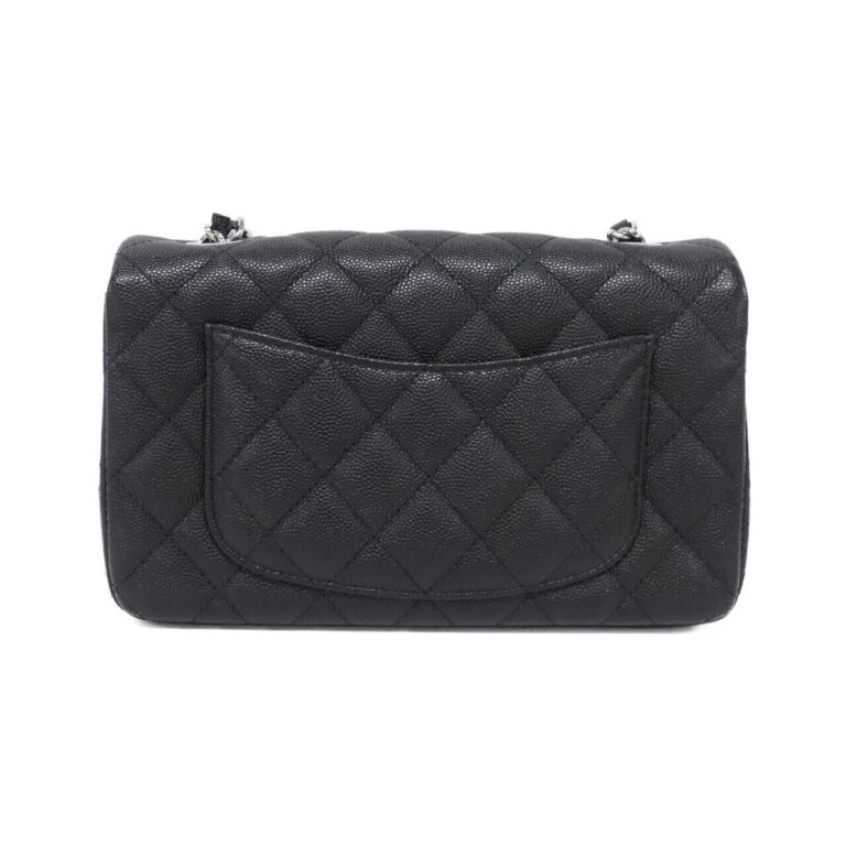 Chanel_69900_Shoulder_Bag_1