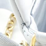 Louis_Vuitton_Bubblegram_Wallet_on_Strap_M81399_Shoulder_Bag_9