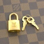 Louis_Vuitton_Damier_Chelsea_N51119_Shoulder_Bag_4