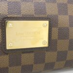 Louis_Vuitton_Damier_Eva_N55213_Shoulder_Bag_4