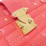 Louis_Vuitton_Damier_Giant_Troca_PM_M59118_Shoulder_Bag_5