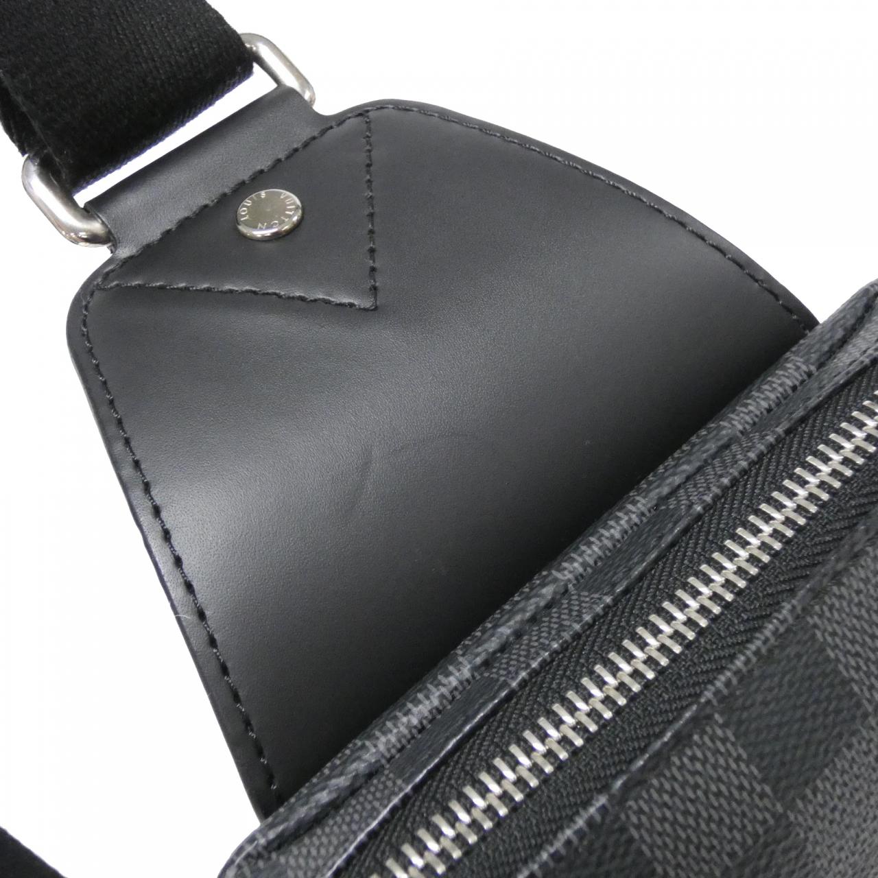 Louis_Vuitton_Damier_Graphite_Avenue_Sling_Bag_N41719_Shoulder_Bag_3
