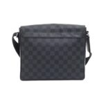 Louis_Vuitton_Damier_Graphite_District_PM_N41028_Shoulder_Bag_2