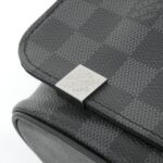 Louis_Vuitton_Damier_Graphite_District_PM_N41028_Shoulder_Bag_4