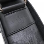 Louis_Vuitton_Damier_Graphite_District_PM_N41028_Shoulder_Bag_4