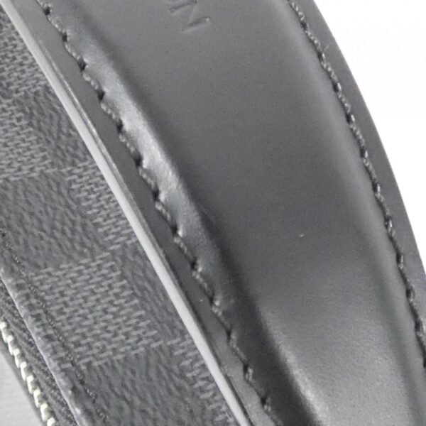 Louis_Vuitton_Damier_Graphite_Umbrella_Roll_N41289_Shoulder_Bag_5