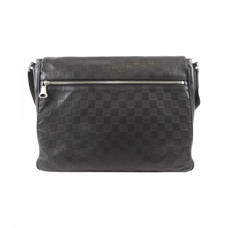 Louis_Vuitton_Damier_Infini_District_MM_N41038_Shoulder_Bag_1
