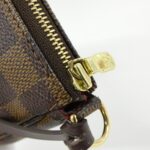 Louis_Vuitton_Damier_Pochette_Accessoires_N51985_Accessory_Pouch_3