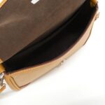 Louis_Vuitton_Epi_Bussy_M59459_Shoulder_Bag_8