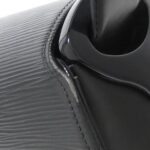 Louis_Vuitton_Épi_Nocturne_GM_M52172_肩背袋_4